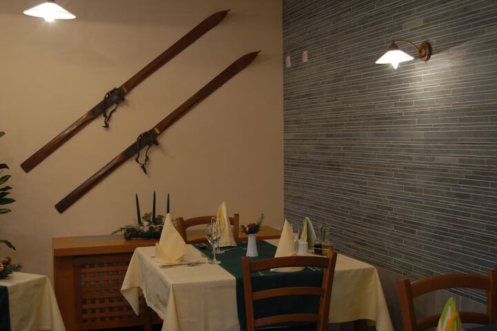 Dining Photos