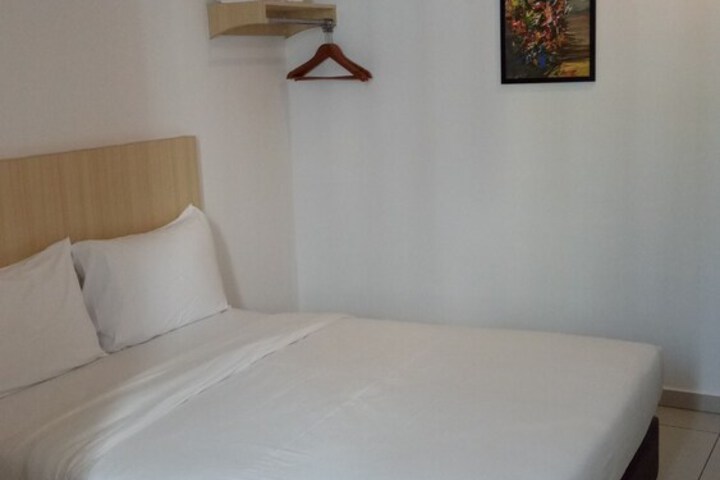 Room 10 of 69