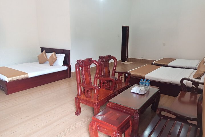 Room 12 of 105