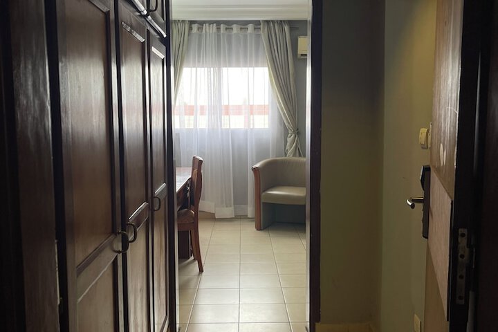 Room 9 of 51