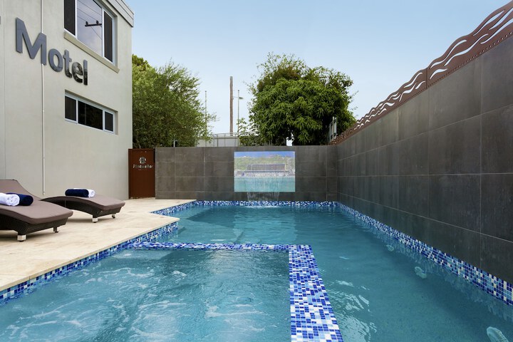 Pool 48 of 65