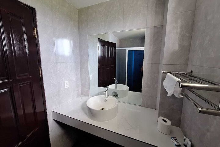 Room 19 of 31