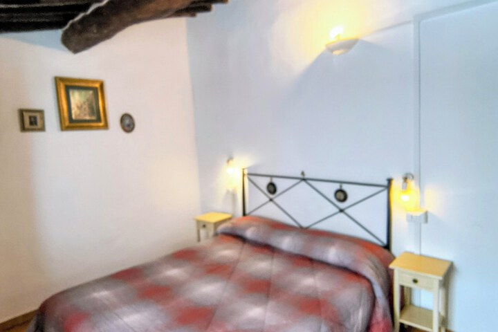 Room 16 of 52