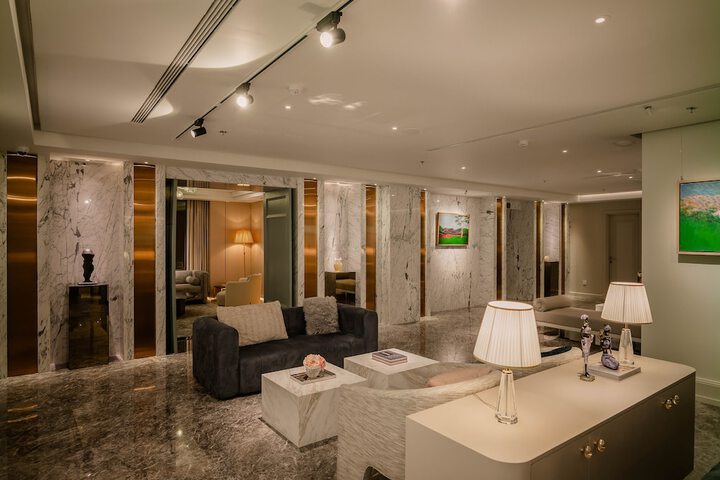 Hotel Interior 8 of 91