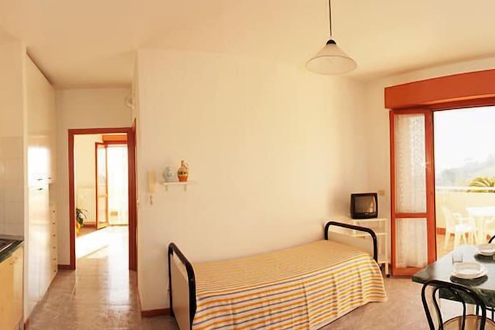 Room 3 of 17