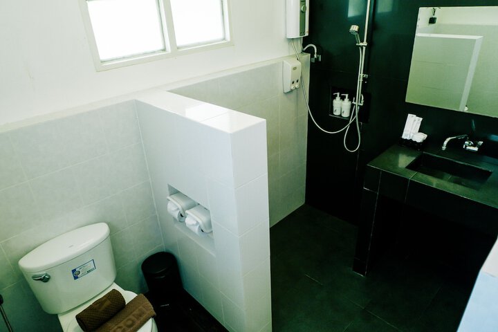 Room 30 of 115