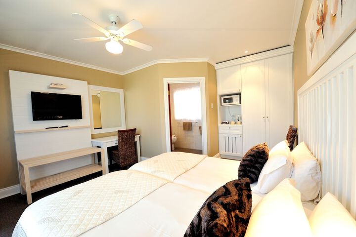 Room 15 of 46