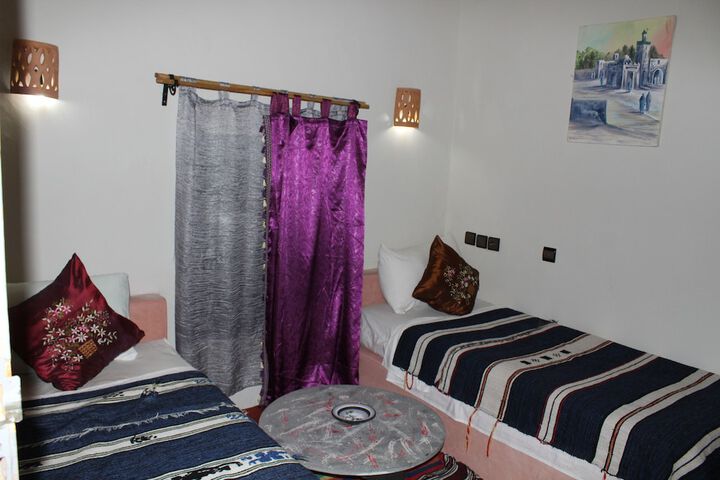 Room 6 of 50