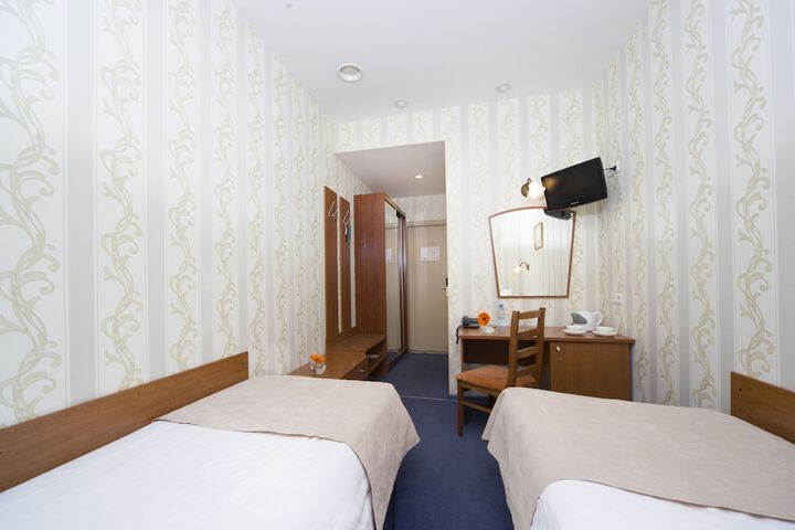 Room 21 of 66