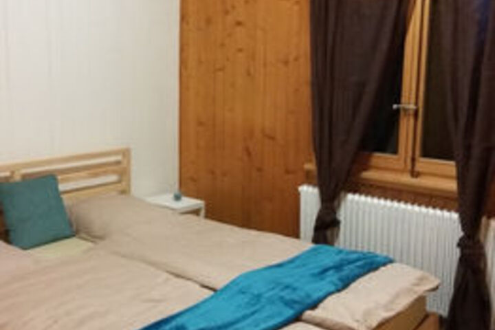 Room 13 of 22