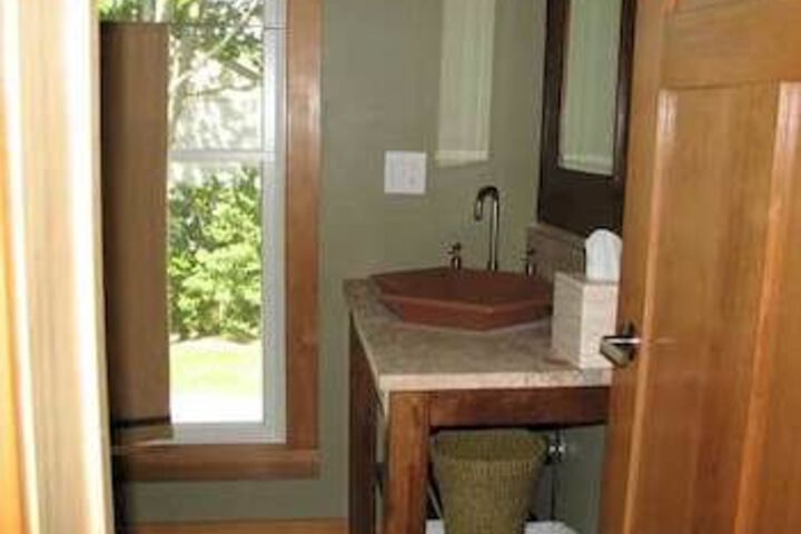 Room 10 of 87