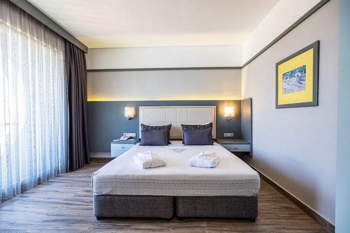 Room 25 of 259