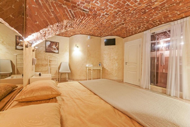 Room 22 of 47