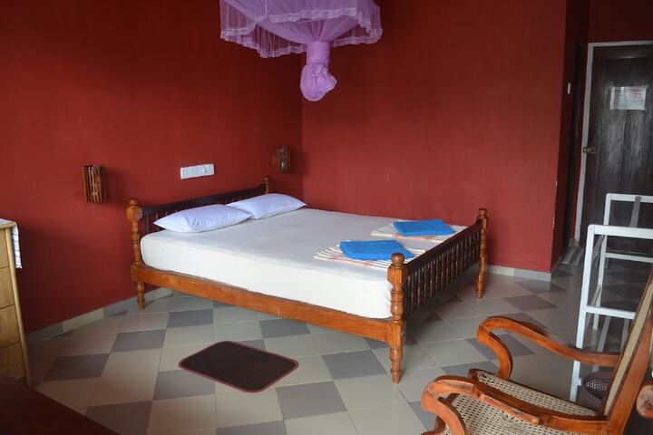 Room 9 of 39