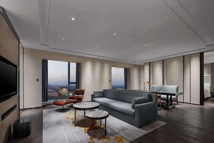 Room 21 of 51