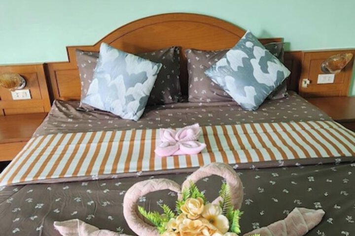 Room 34 of 77