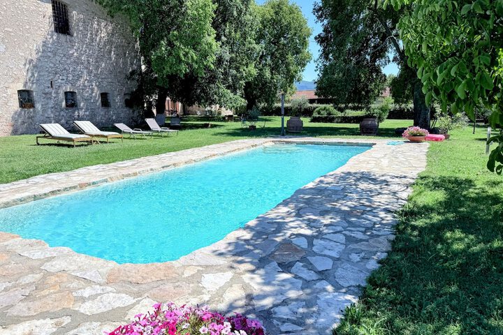 Pool 43 of 83