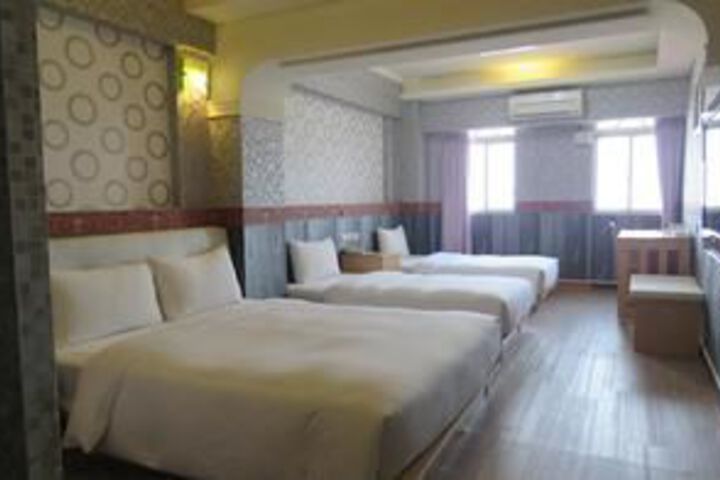 Room 15 of 22