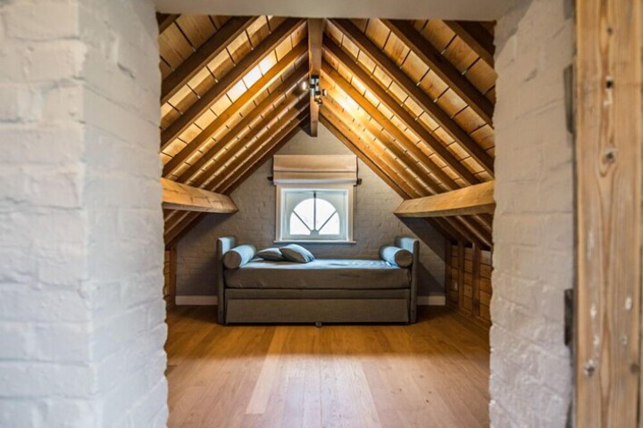 Room 30 of 50