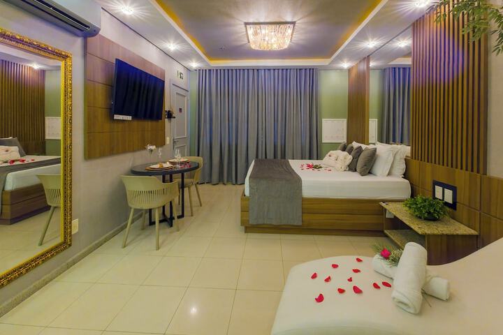 Room 7 of 35