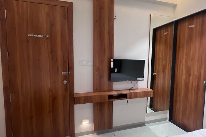 Room 20 of 34