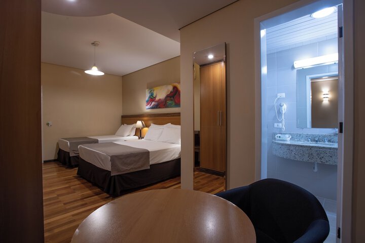 Room 25 of 111