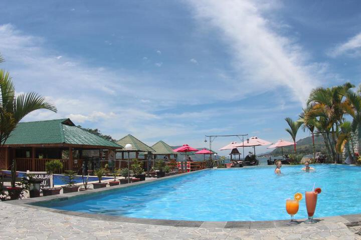 Toba Village Inn