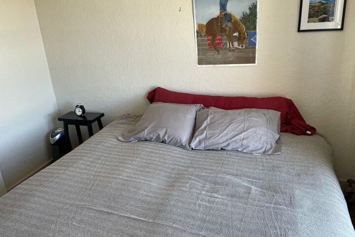 Room 18 of 99