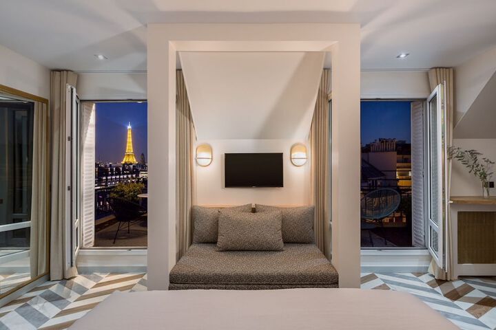 Room 34 of 91