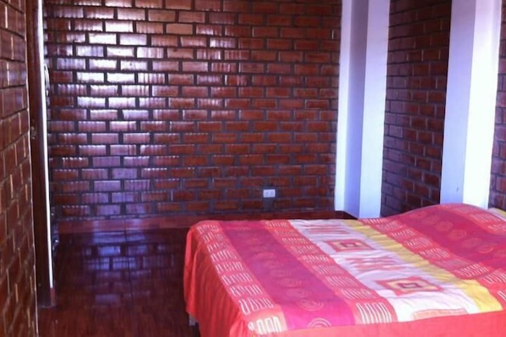 Room 2 of 22