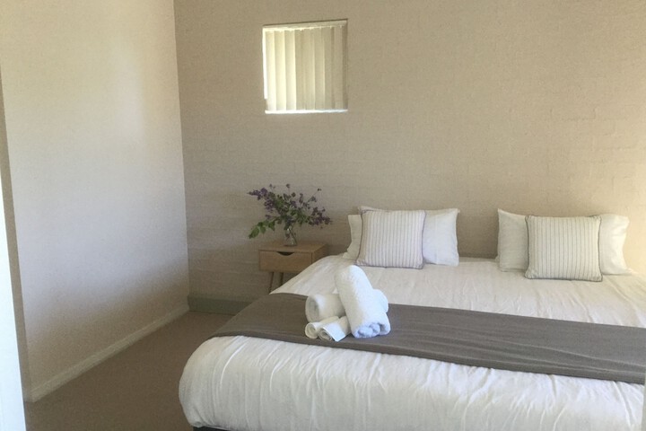 Room 3 of 20