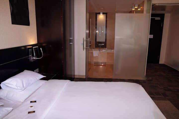 Room 29 of 94
