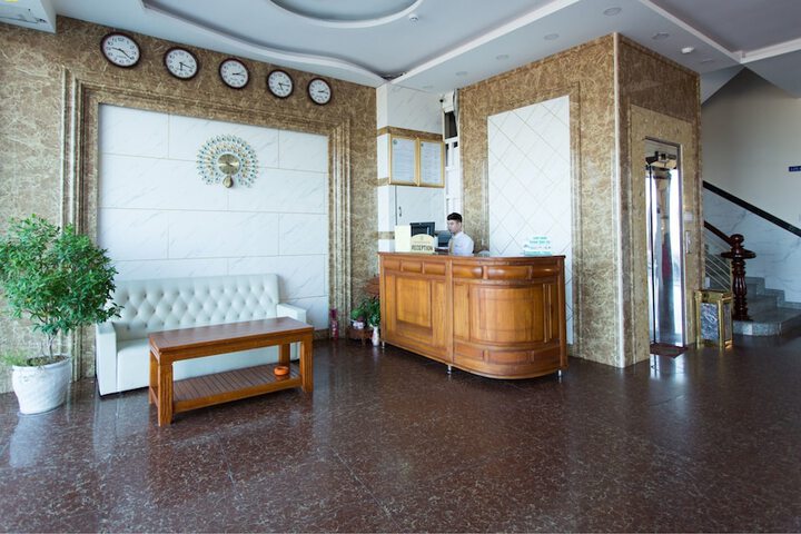 Hotel Interior 6 of 32