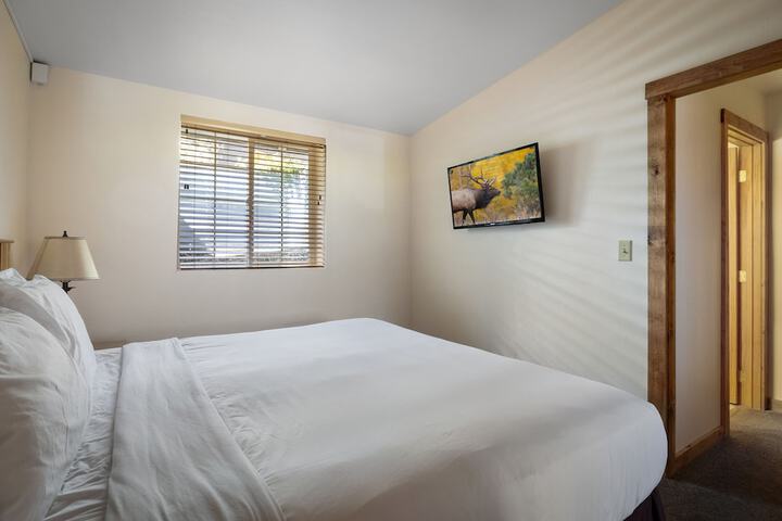 Room 34 of 118
