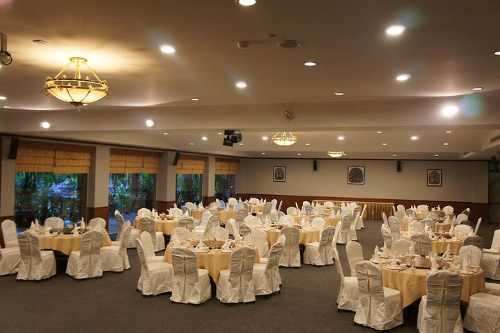 Room 54 of 65