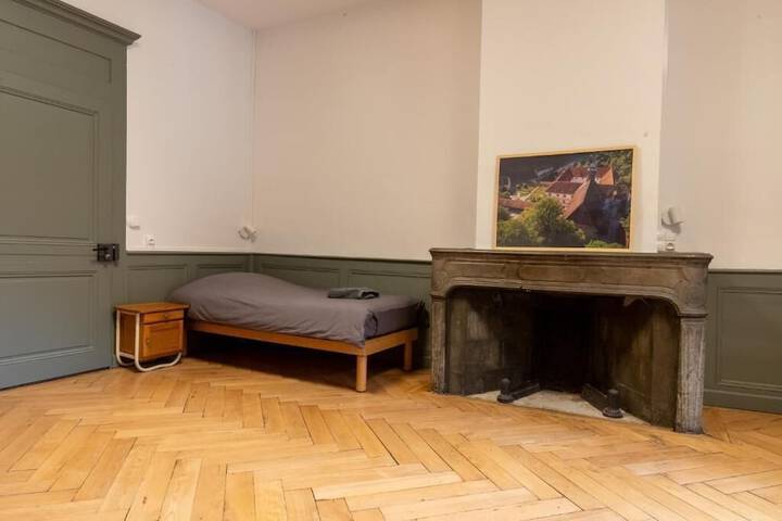 Room 17 of 113