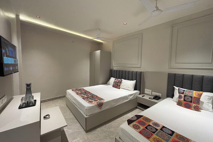 Room 7 of 20