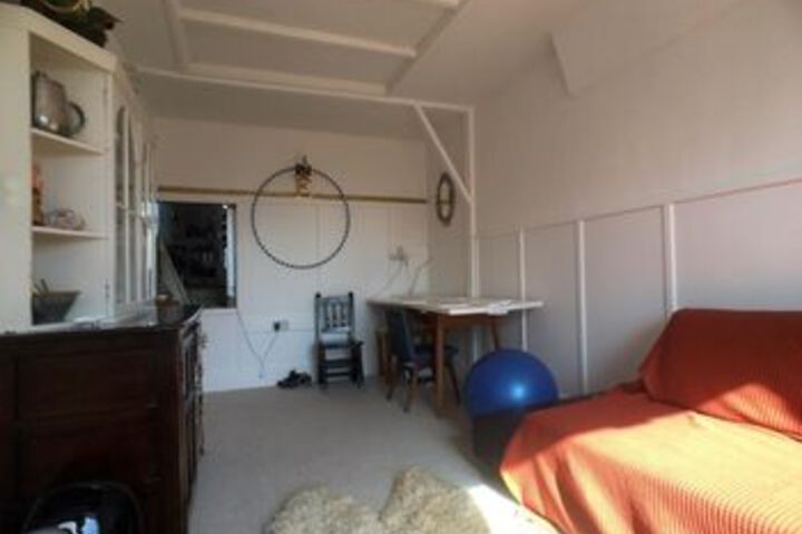 Room 9 of 9