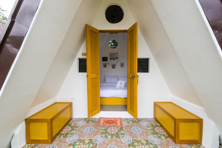 Room 5 of 80