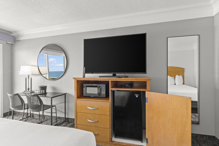 2 Queen Beds Ocean View (13 of 30)