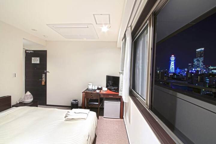 Room 12 of 41