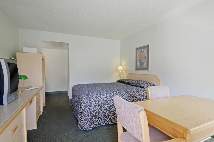 Room 14 of 41
