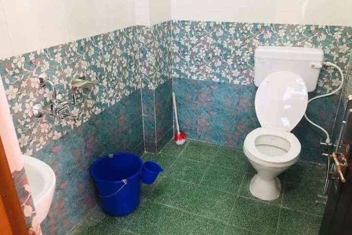 Room 17 of 21