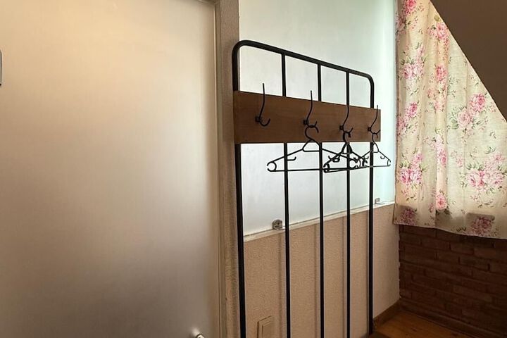 Room 20 of 120