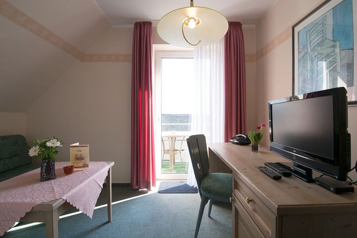 Room 19 of 36