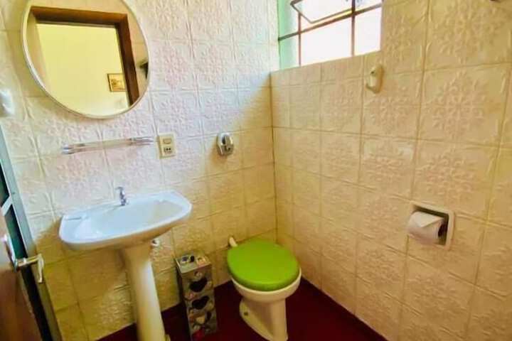Room 40 of 100