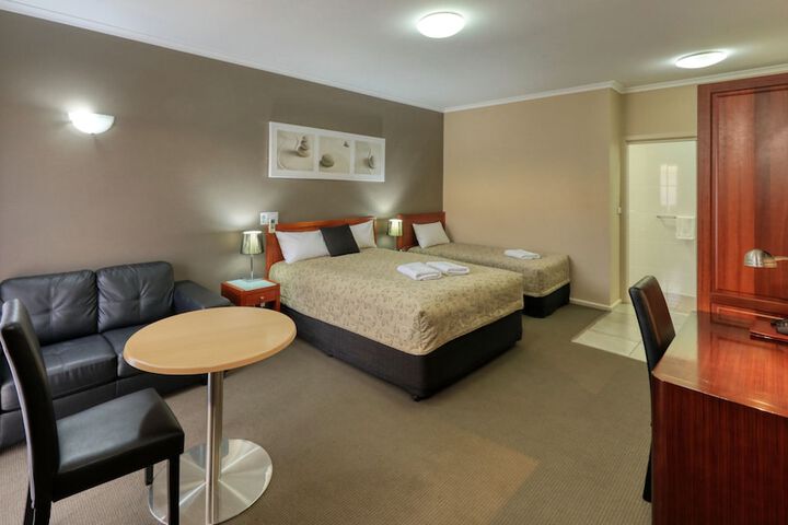 Room 5 of 34