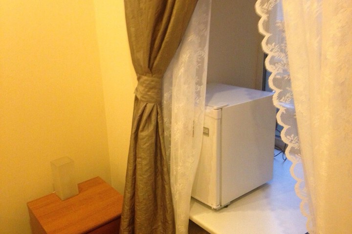 Room 2 of 31