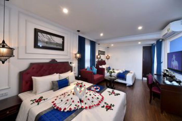 Room 33 of 84