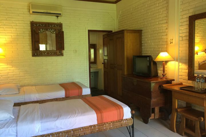 Room 21 of 47